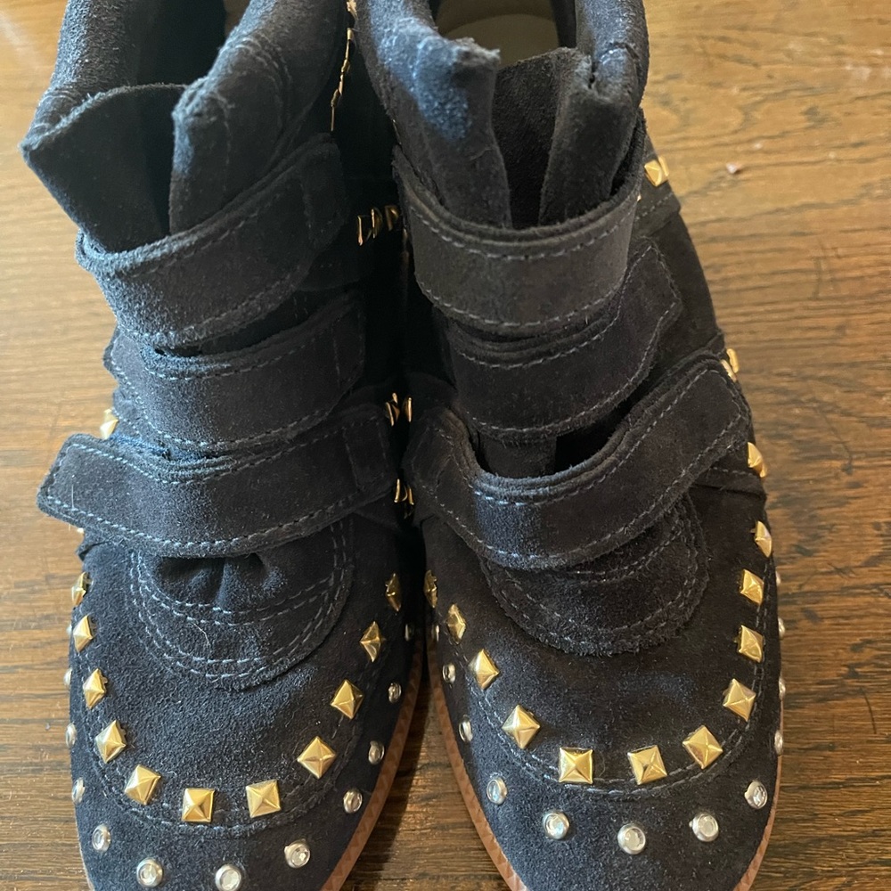 Black suede bootie